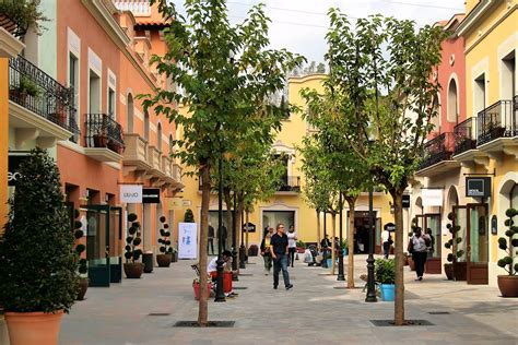 factory outlet barcelona.